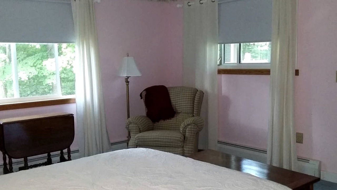 Photo of Bedroom in Fairview  Highland County