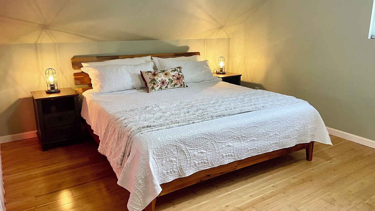 Photo of Bedroom in Glade Valley