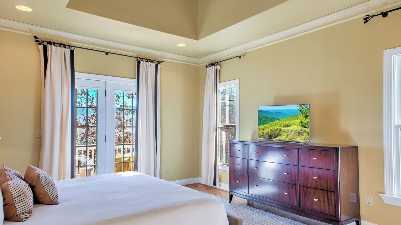 Photo of Bedroom in Swannanoa