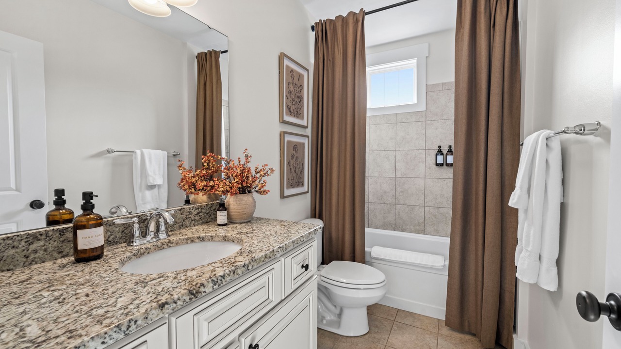 Photo of Bathroom in Swannanoa