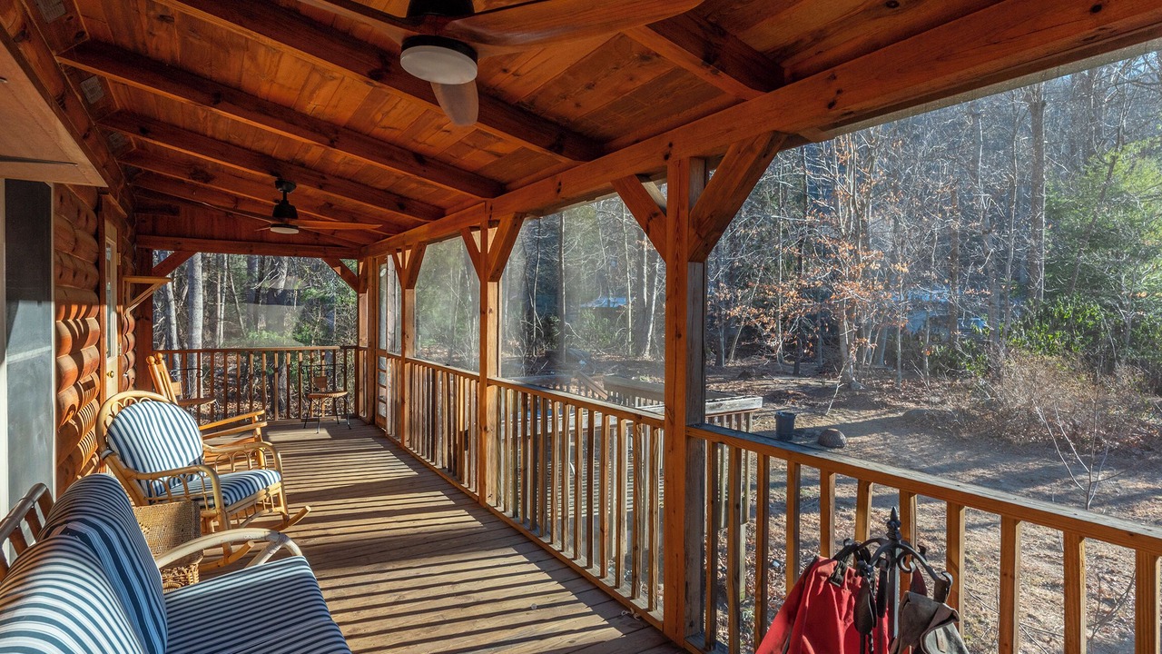 Photo of Patio Balcony in Black Mountain