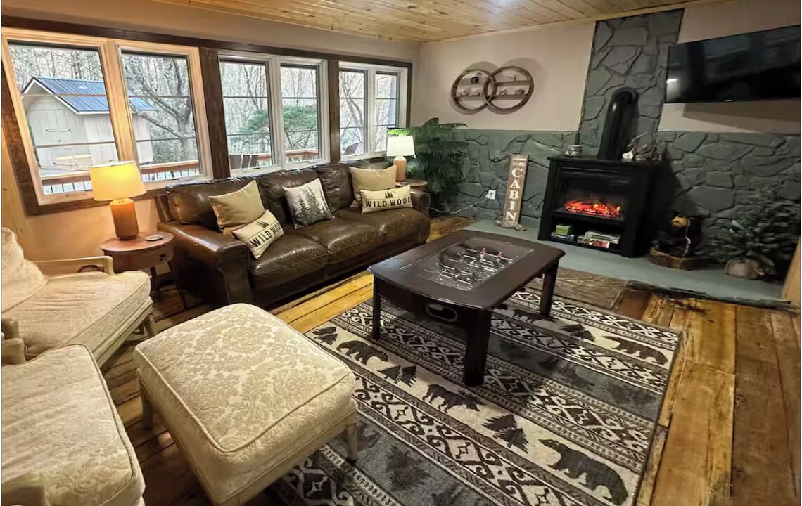 Photo of Livingroom in Altamont