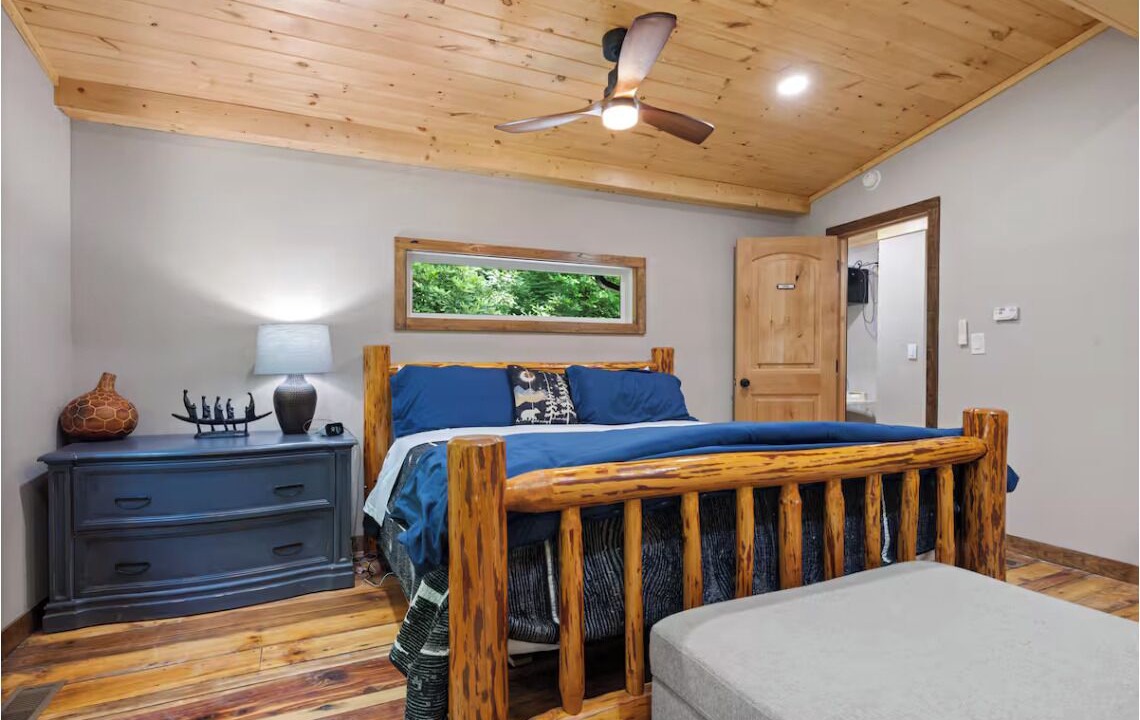 Photo of Bedroom in Altamont