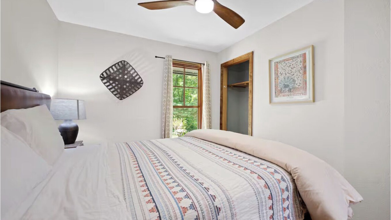 Photo of Bedroom in Altamont
