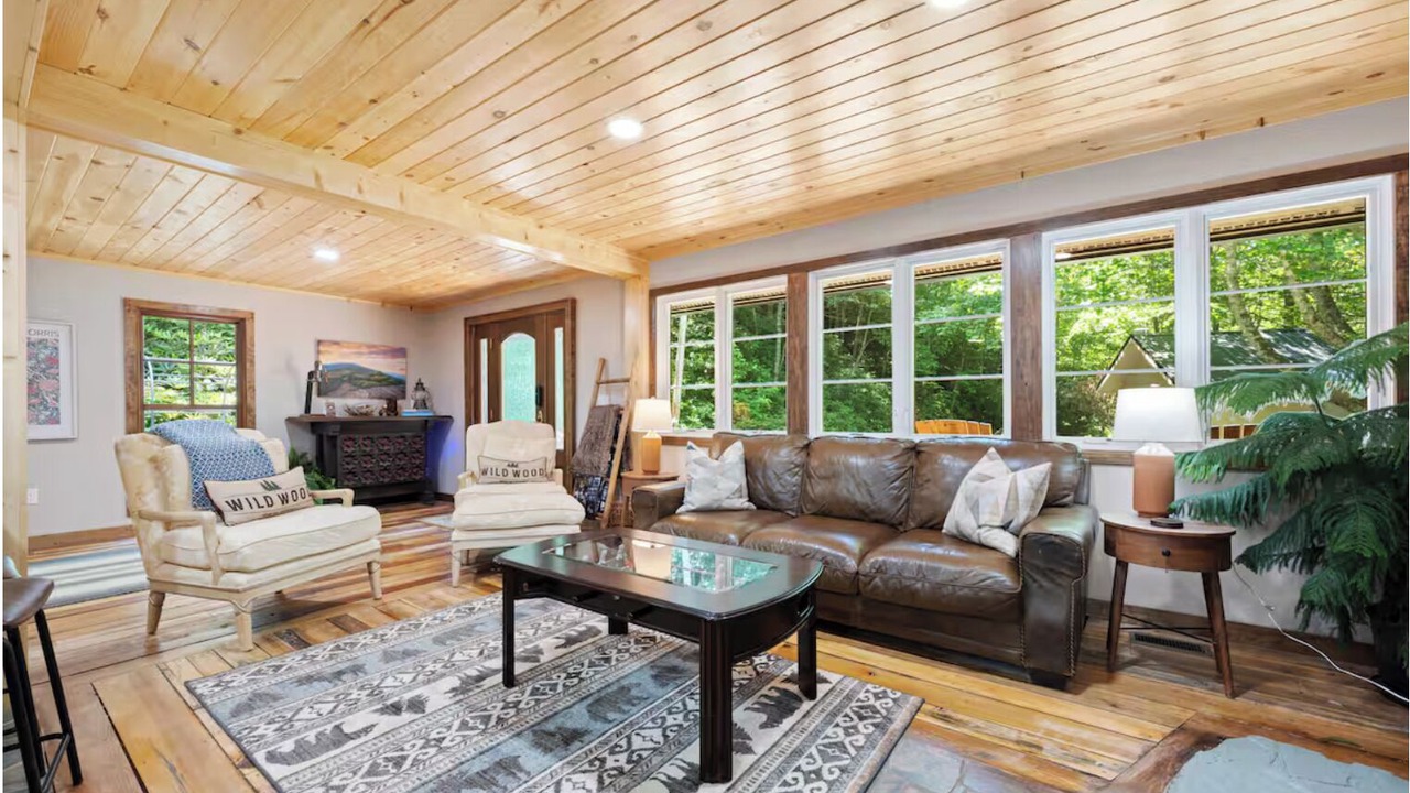 Photo of Livingroom in Altamont
