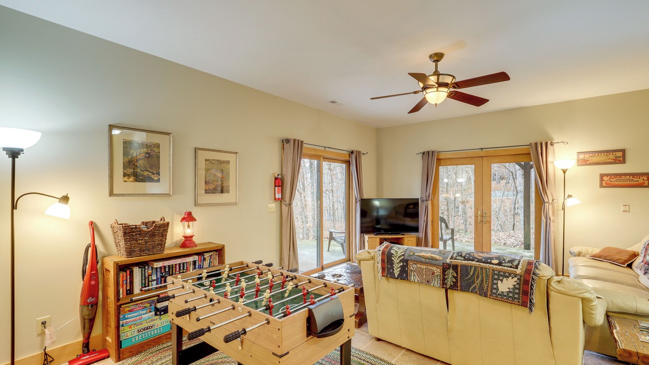 Photo of Bedroom in Hidden Lake