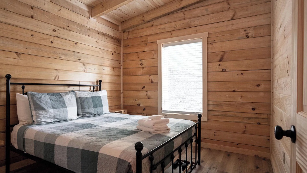 Photo of Bedroom in Rogers