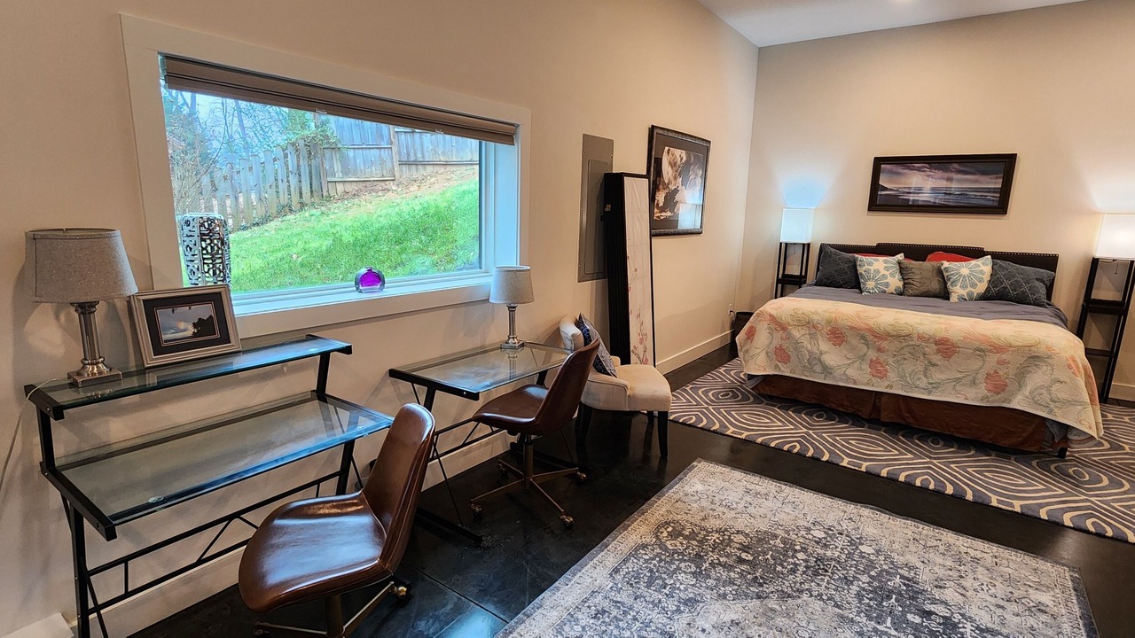 Photo of Bedroom in Kenilworth