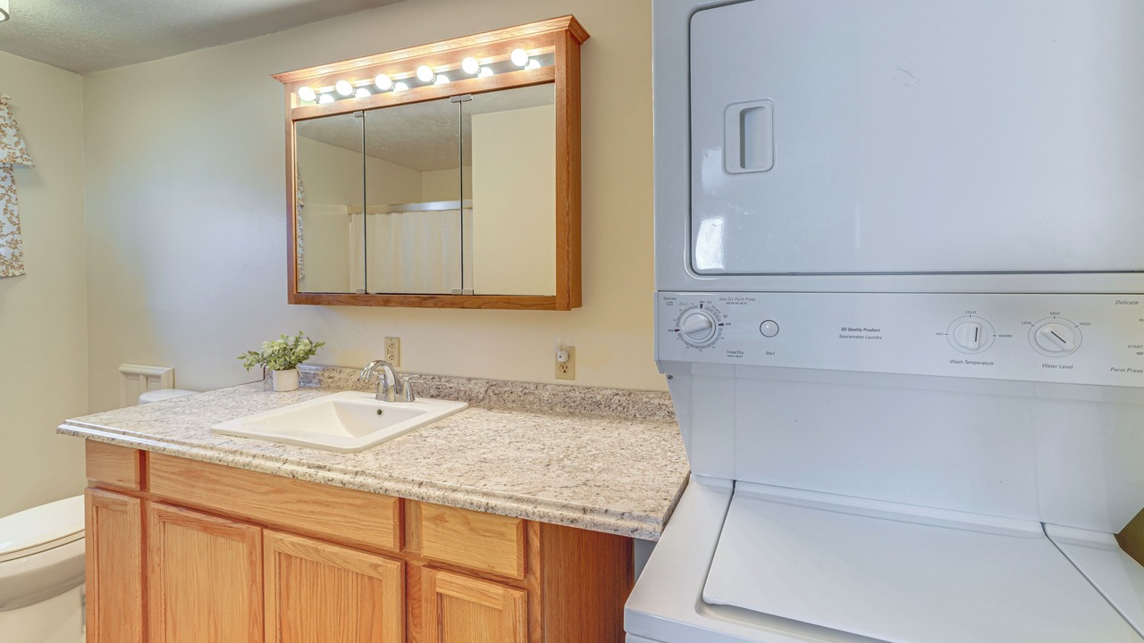 Photo of Bathroom in Belle