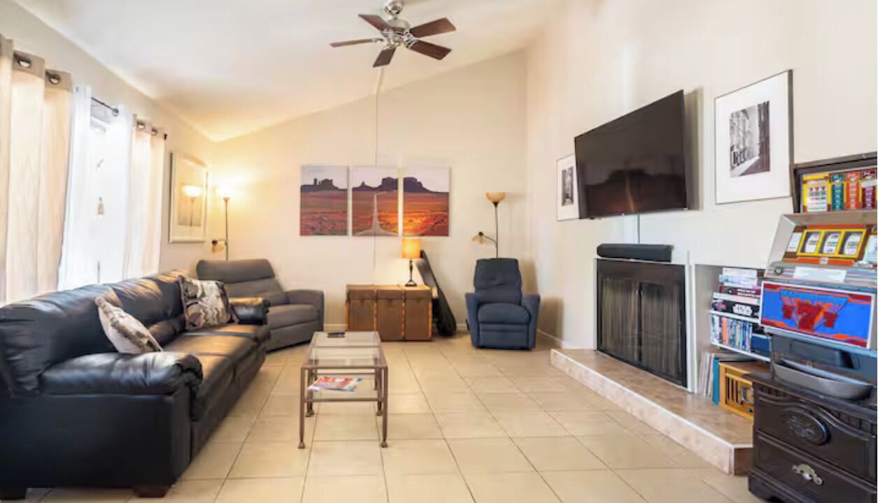 Photo of Livingroom in Laughlin