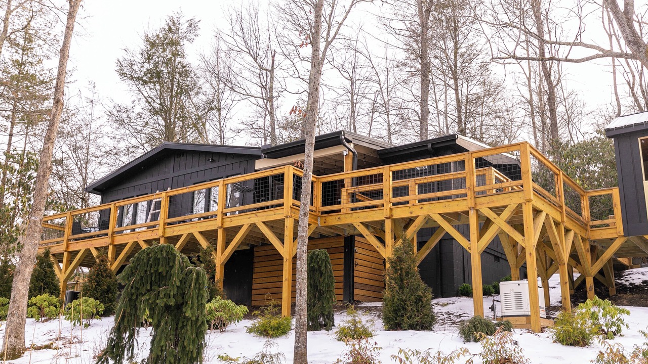 Photo of Outdoor in Newland