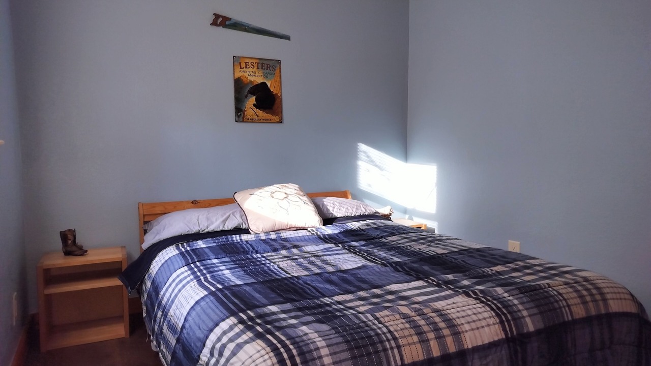 Photo of Bedroom in Lenoir