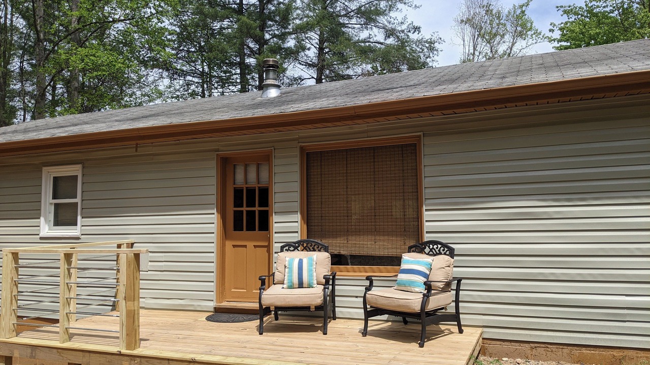 Photo of Patio Balcony in Lenoir