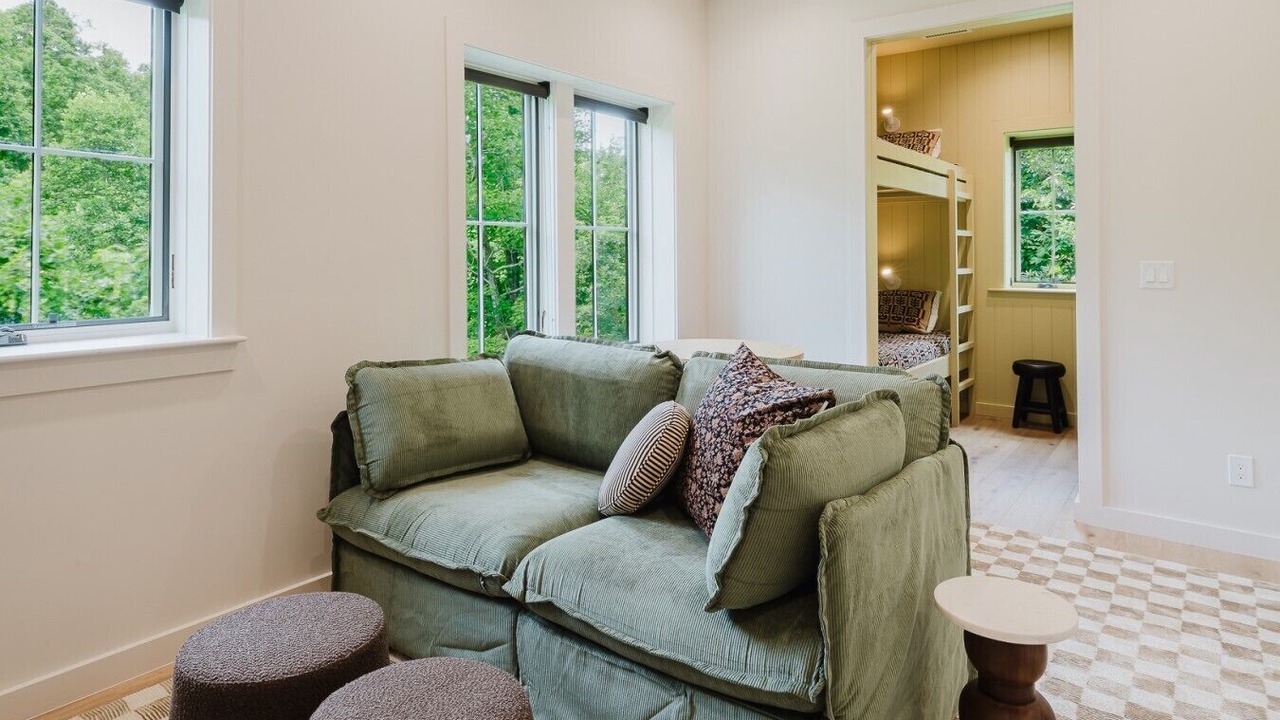 Photo of Bedroom in Old Fort