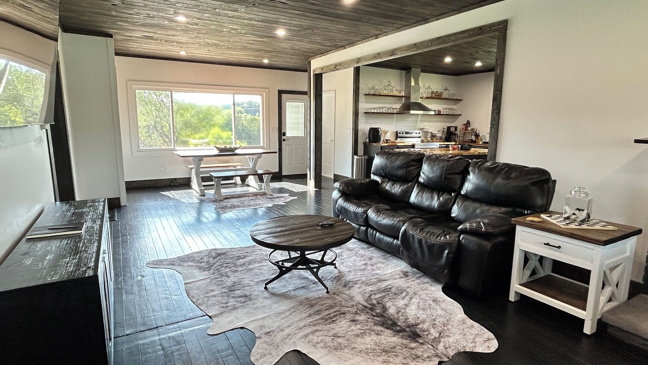 Photo of Livingroom in Owenton