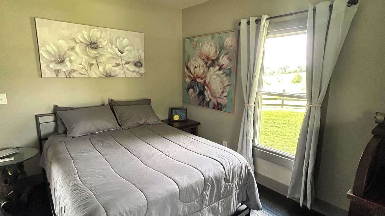 Photo of Bedroom in Owenton