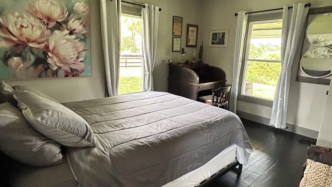 Photo of Bedroom in Owenton