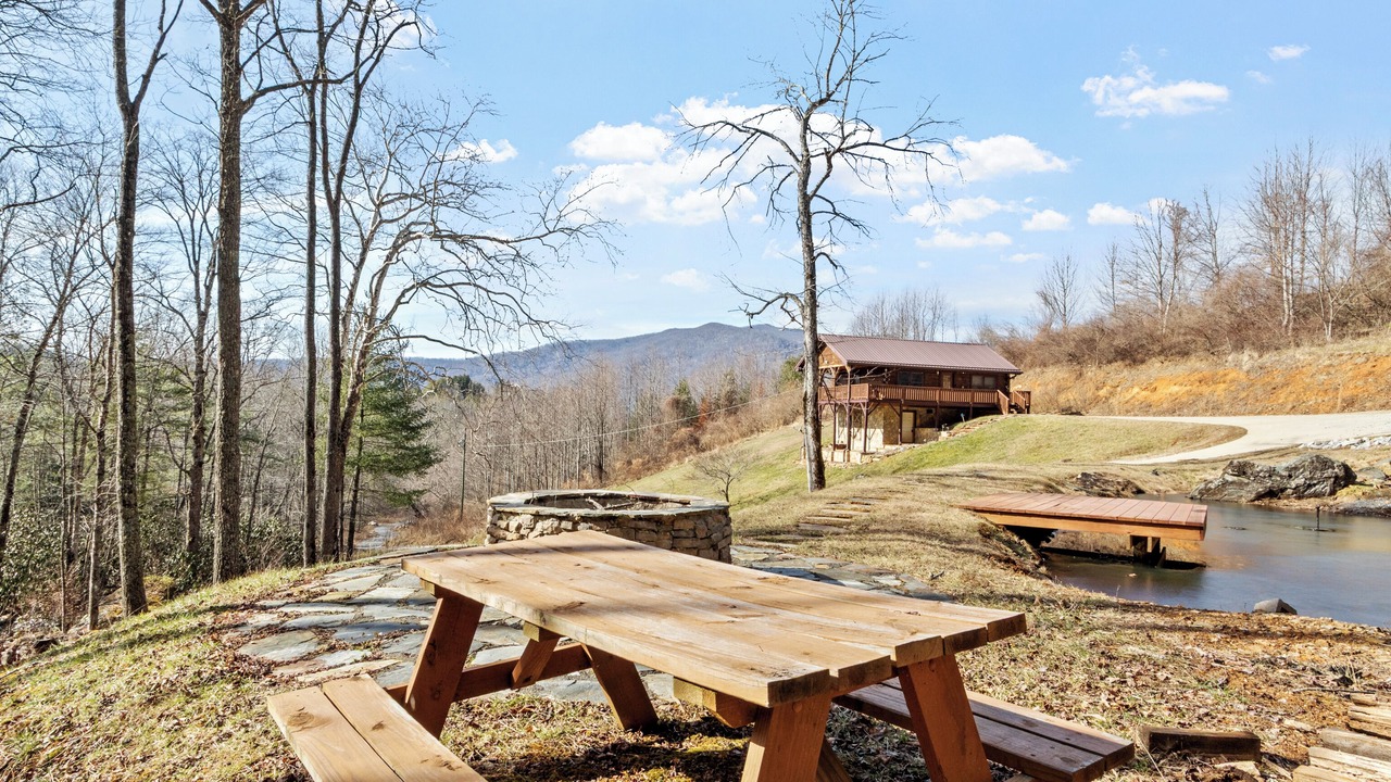 Photo of Outdoor in Newland