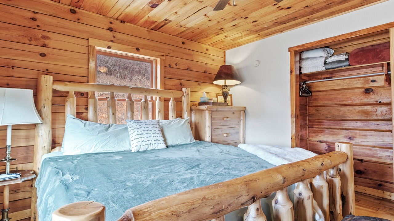 Photo of Bedroom in Newland