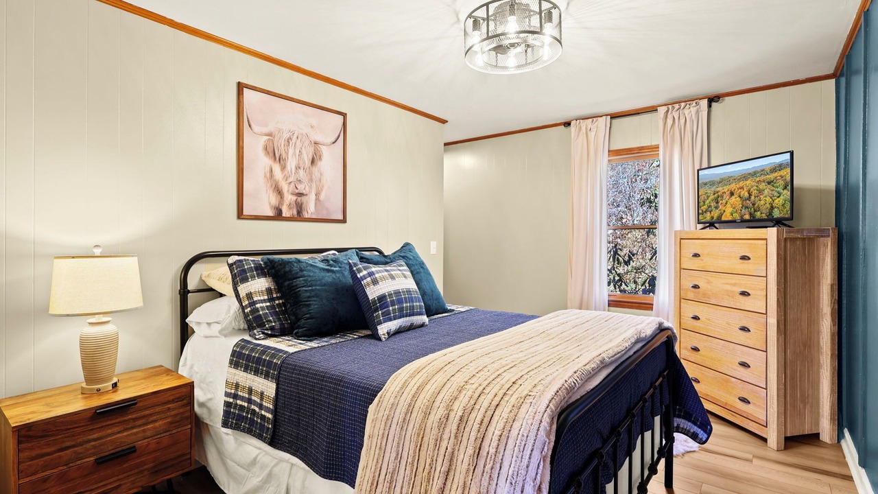 Photo of Bedroom in Elk Park