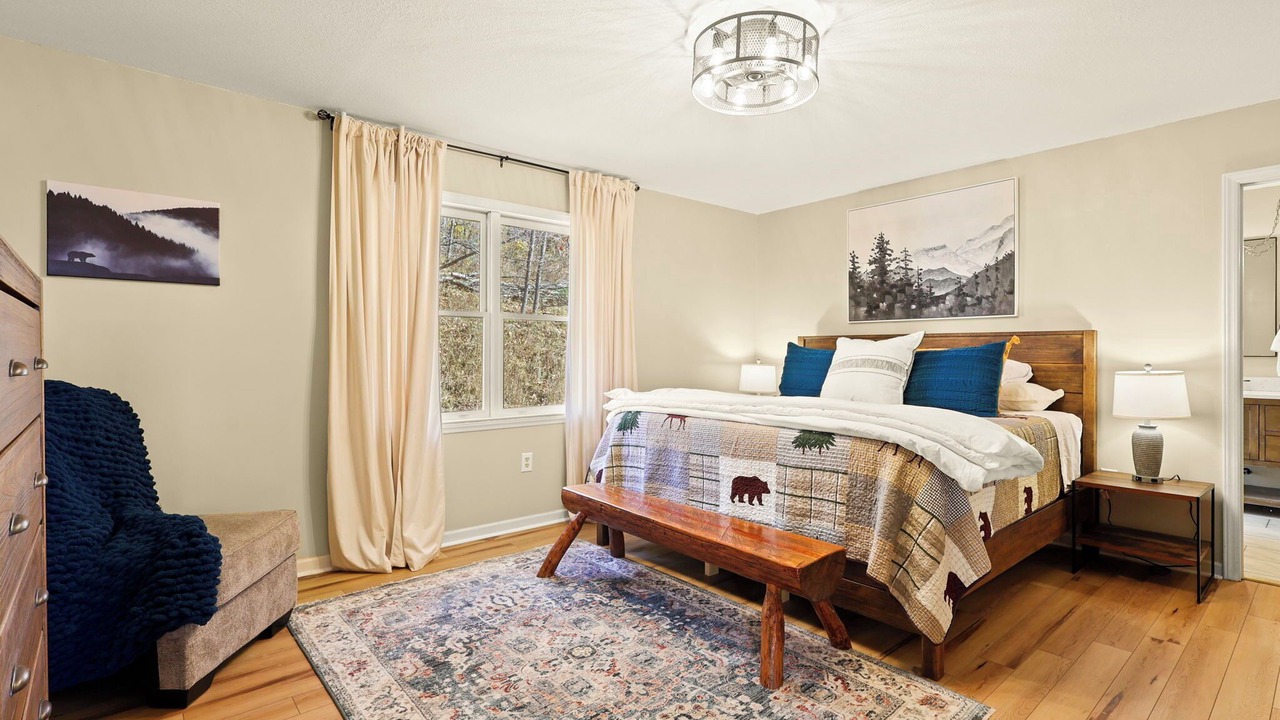 Photo of Bedroom in Elk Park