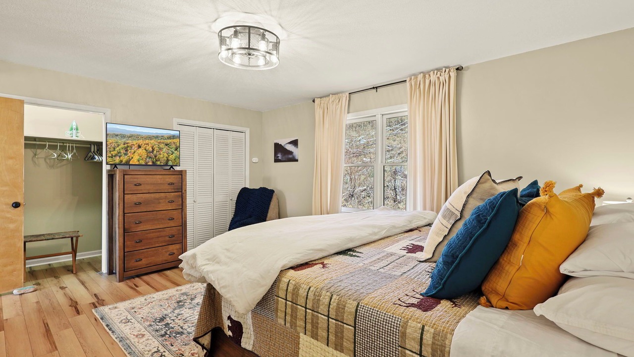 Photo of Bedroom in Elk Park