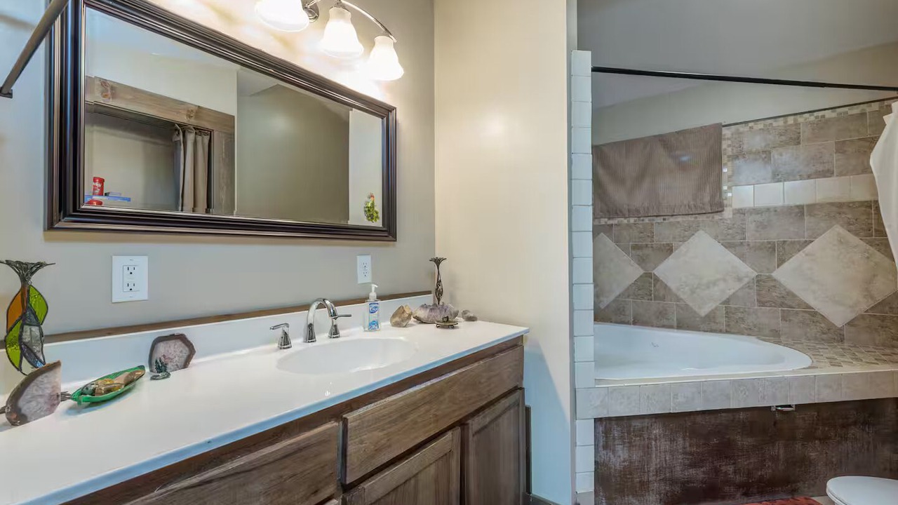 Photo of Bathroom in Woodfin