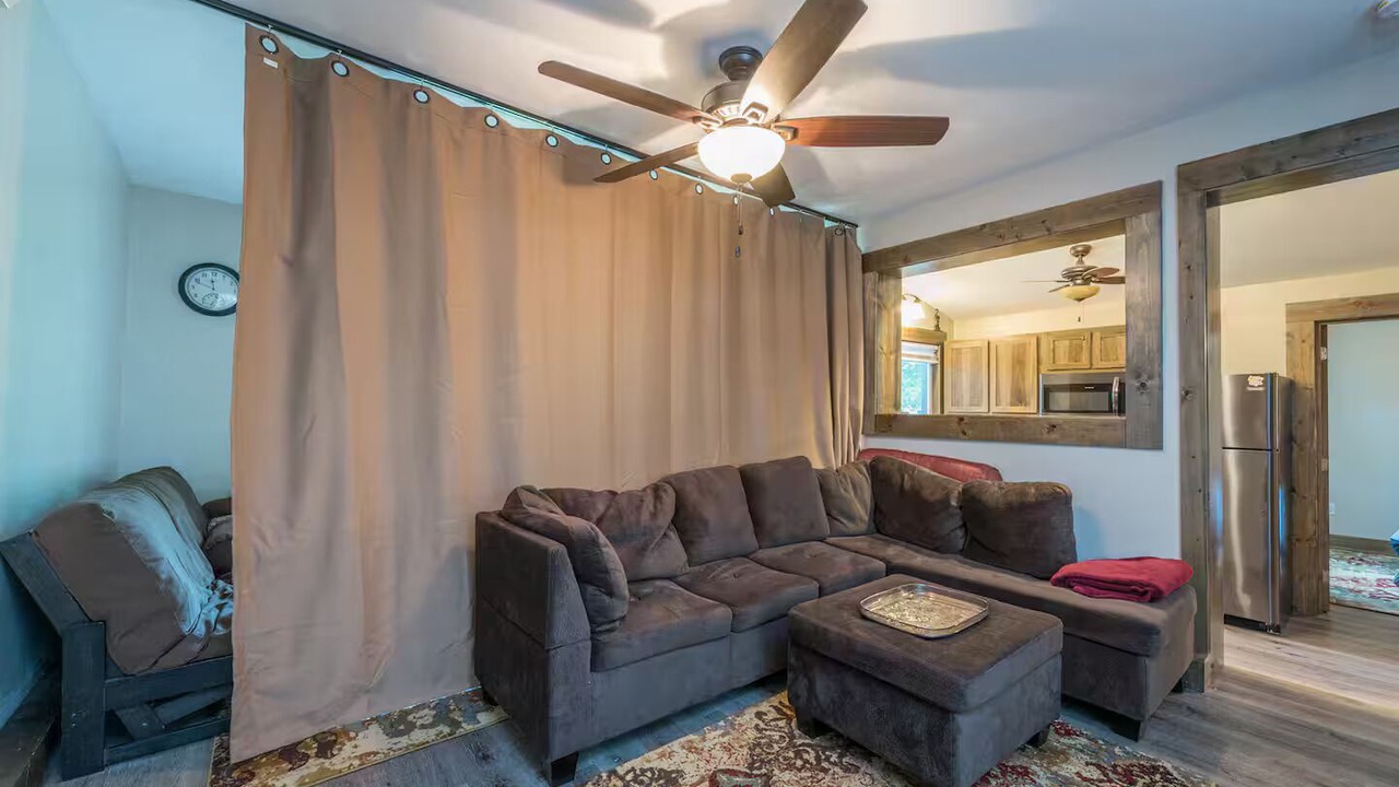 Photo of Livingroom in Woodfin