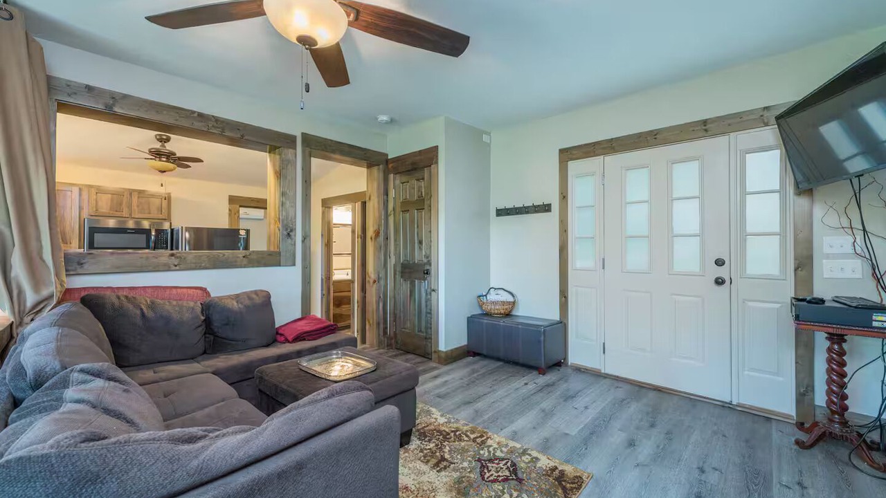 Photo of Livingroom in Woodfin