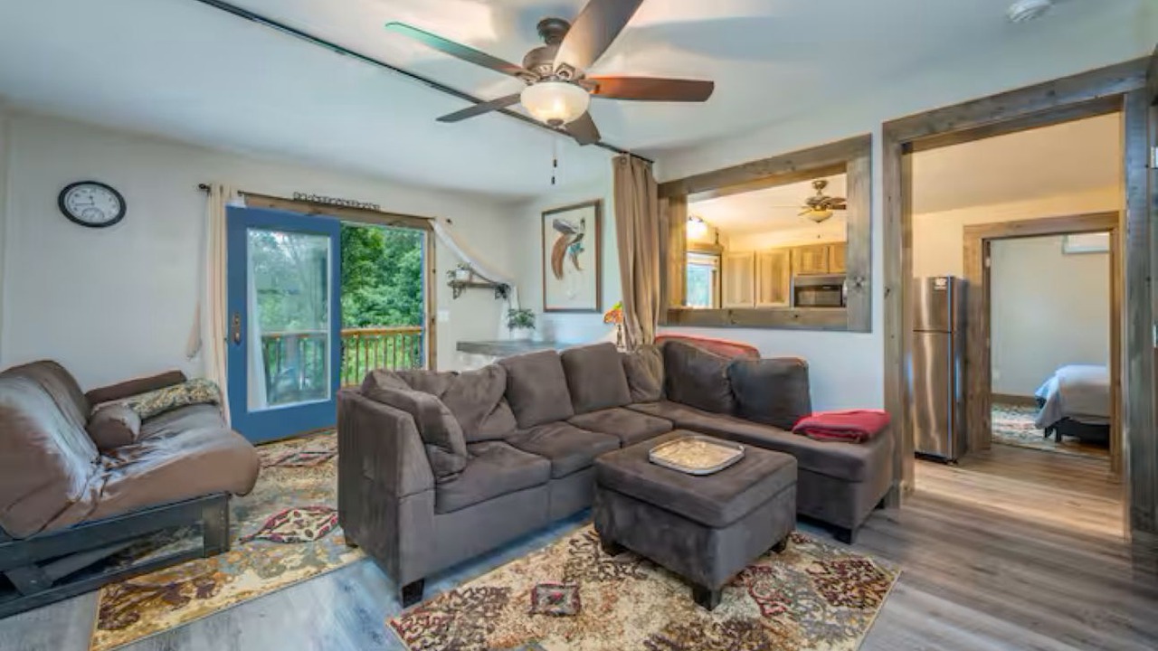 Photo of Livingroom in Woodfin