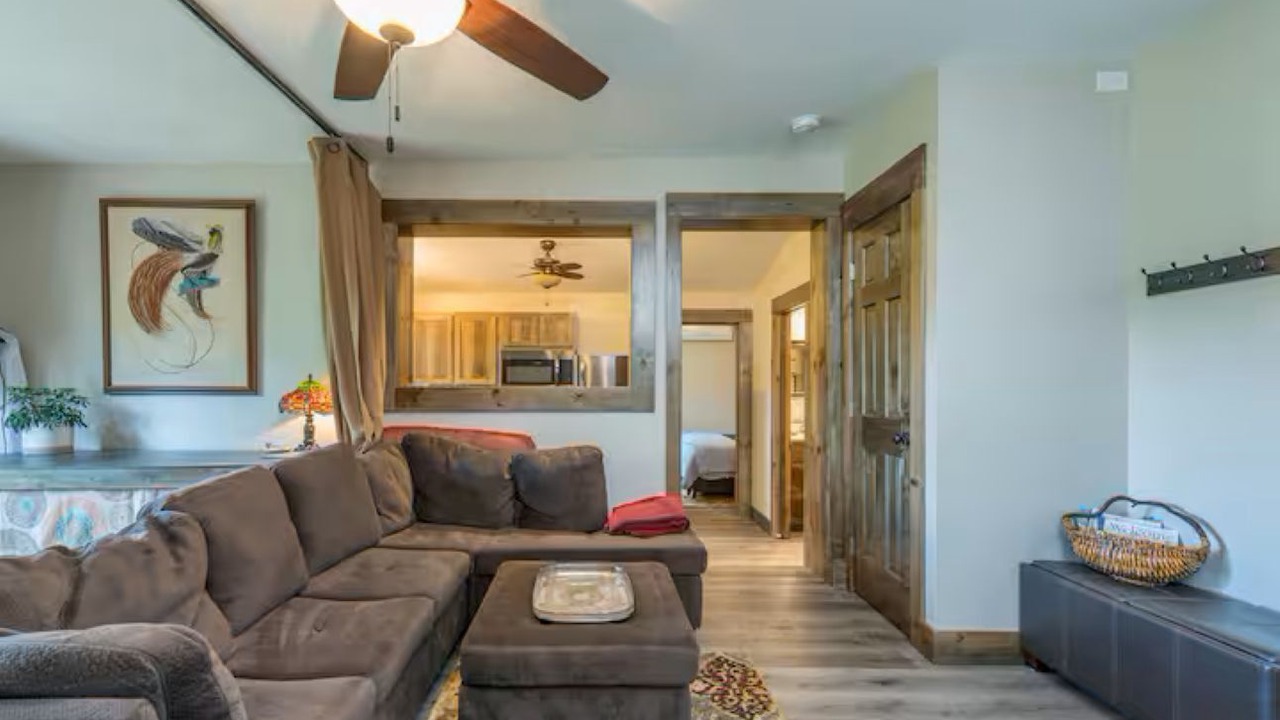 Photo of Livingroom in Woodfin