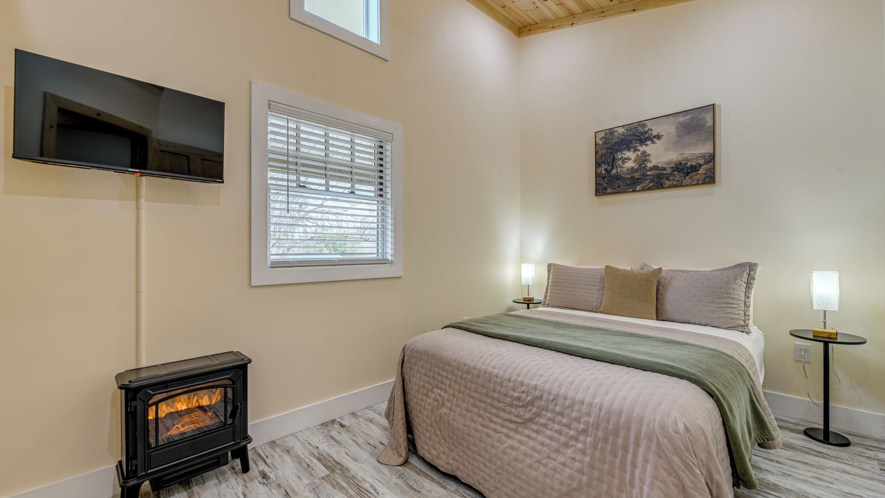 Photo of Bedroom in Waynesville