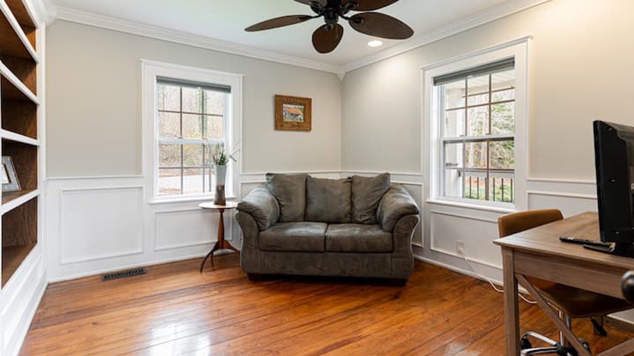 Photo of Livingroom in Swannanoa
