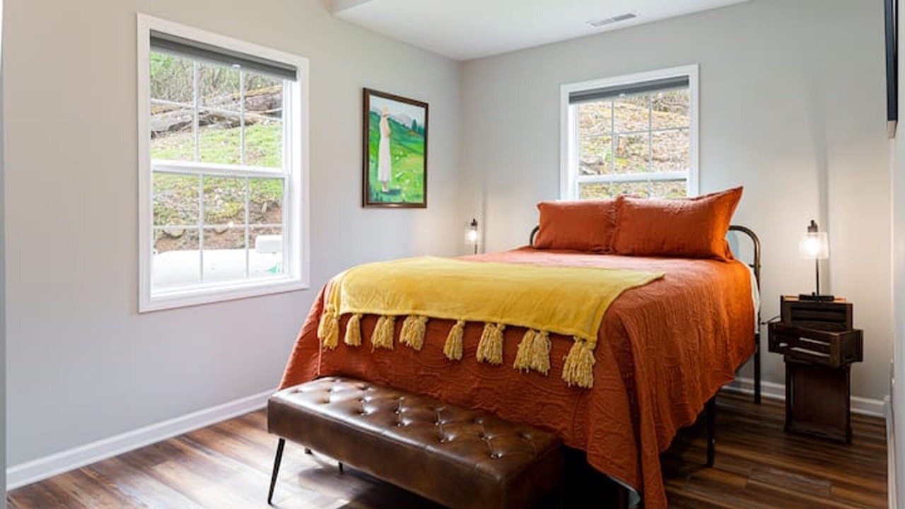 Photo of Bedroom in Swannanoa