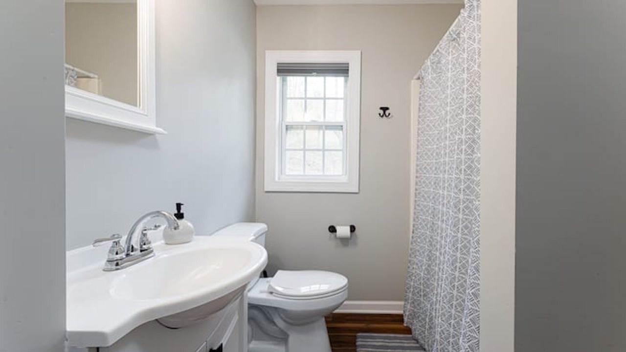 Photo of Bathroom in Swannanoa