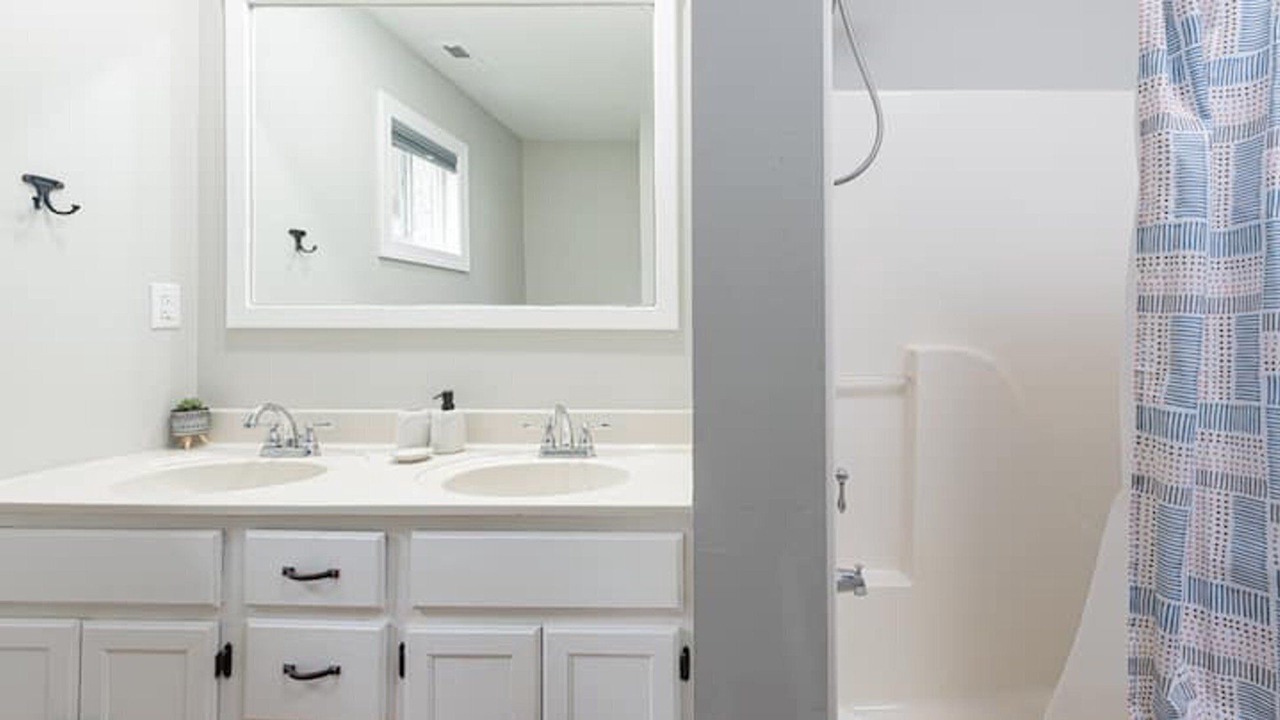 Photo of Bathroom in Swannanoa