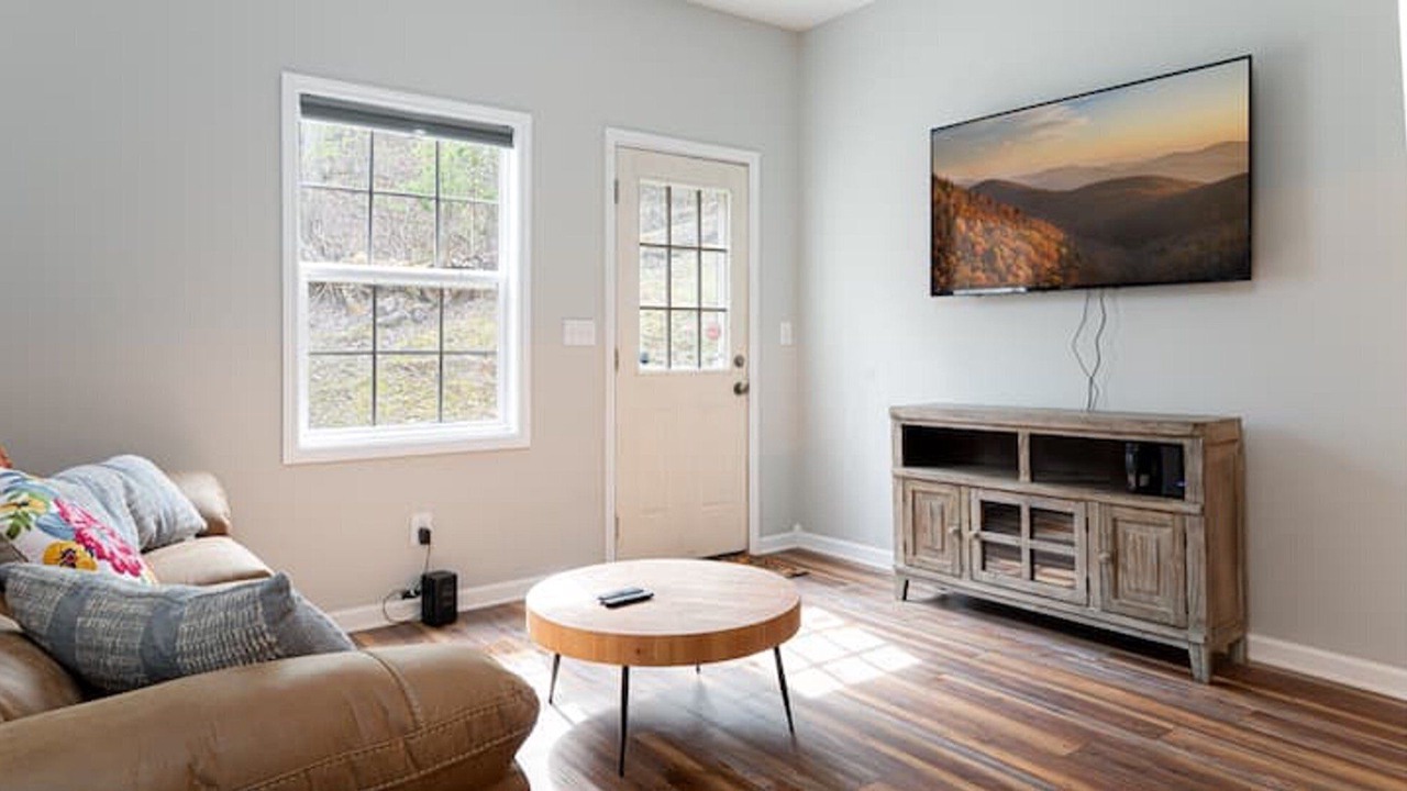 Photo of Livingroom in Swannanoa