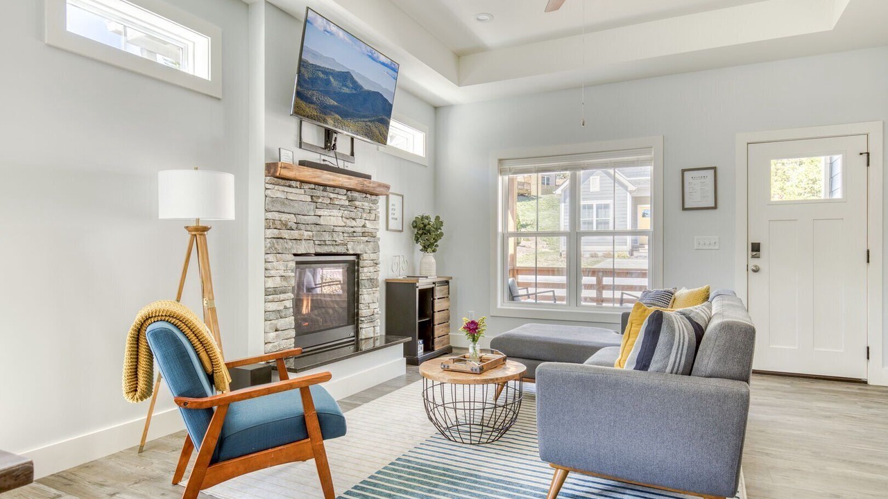 Photo of Livingroom in Fairview