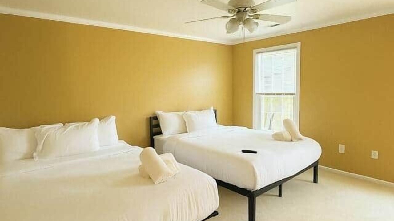 Photo of Bedroom in Adamstown