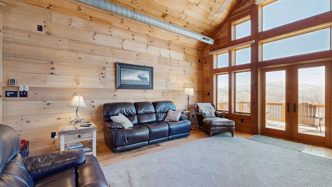 Photo of Livingroom in Elk Park