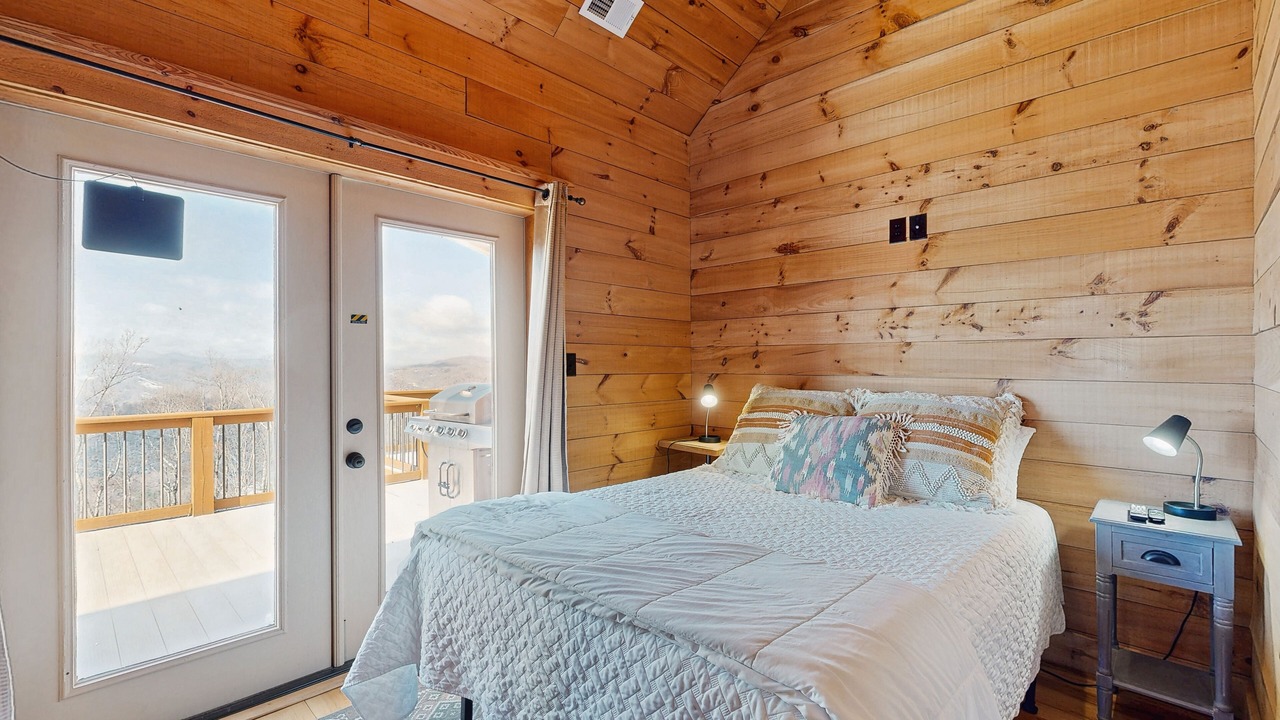 Photo of Bedroom in Elk Park