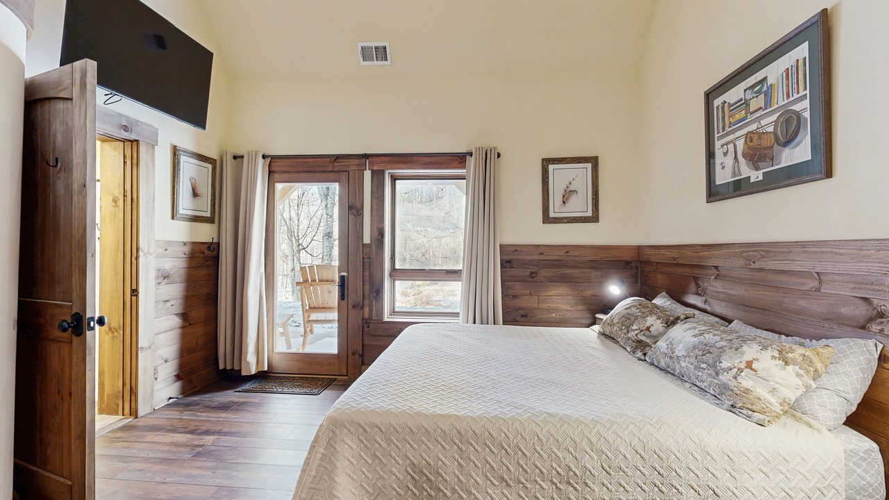 Photo of Bedroom in Elk Park