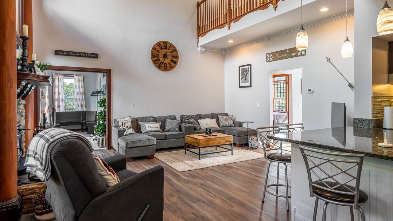 Photo of Livingroom in Clyde