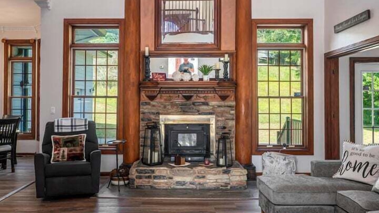 Photo of Livingroom in Clyde