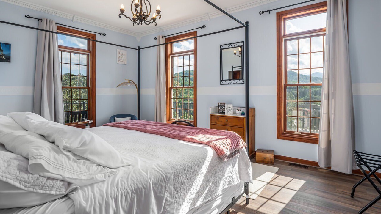 Photo of Bedroom in Clyde
