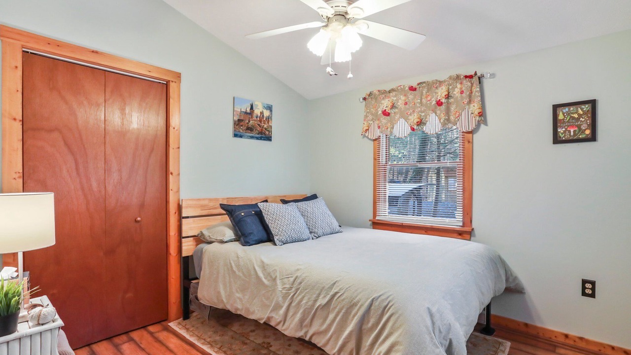Photo of Bedroom in Great Cacapon