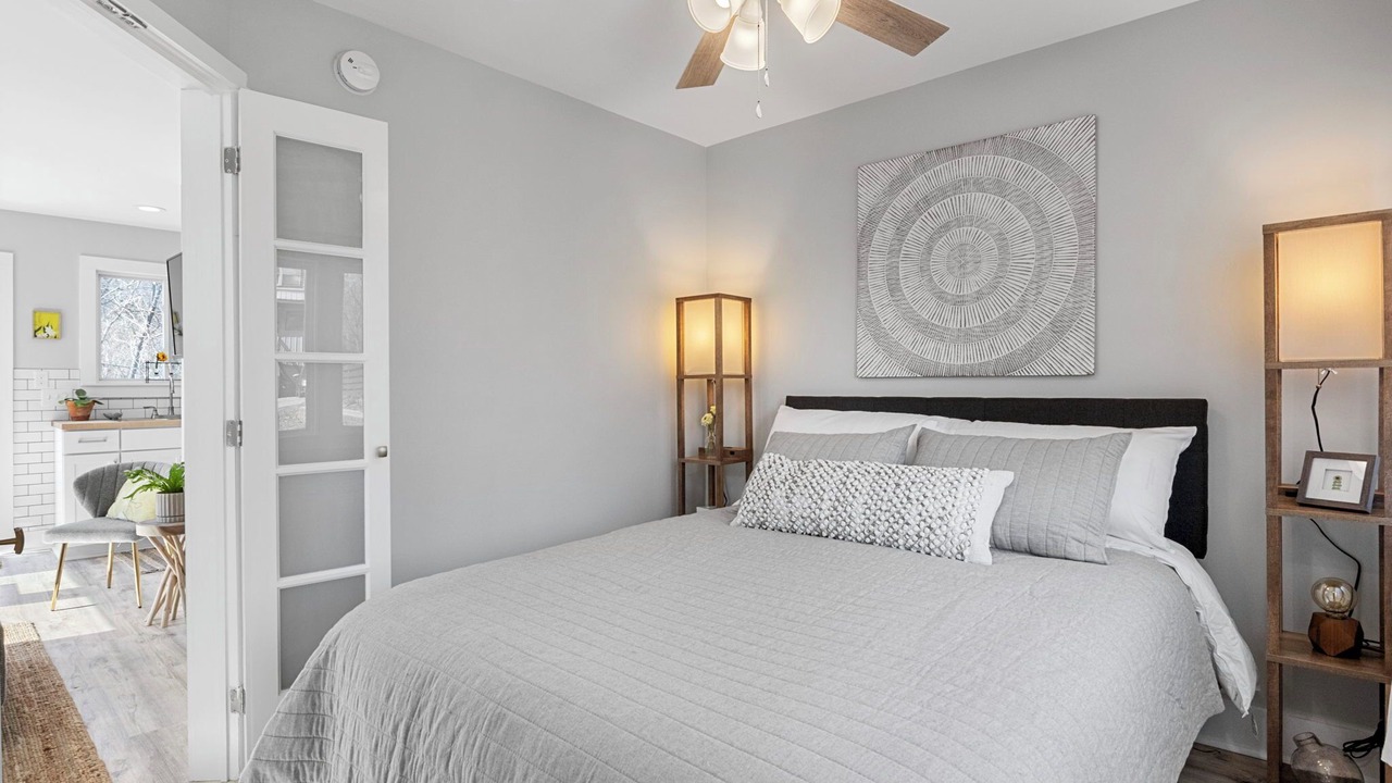 Photo of Bedroom in Woodfin