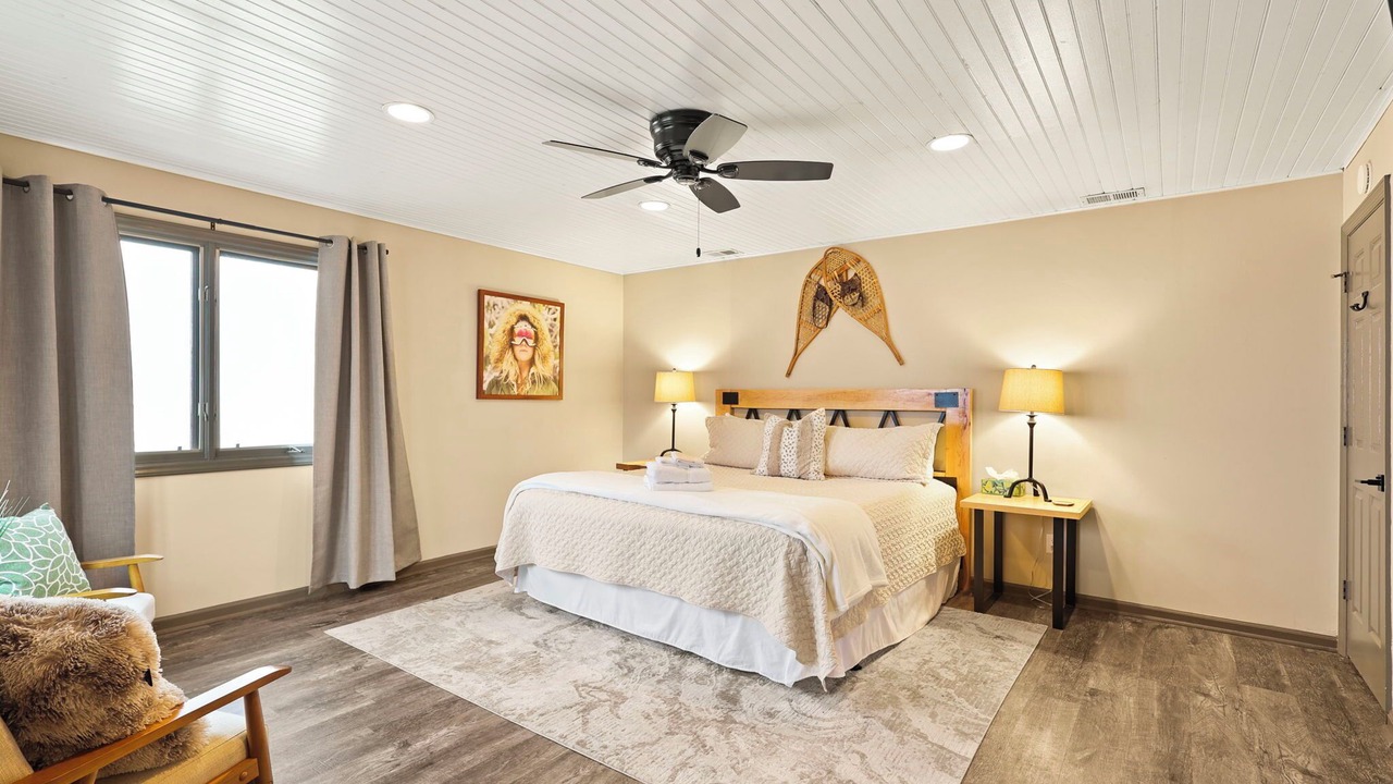 Photo of Bedroom in Seven Devils