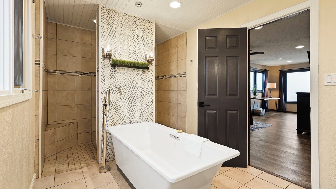 Photo of Bathroom in Seven Devils