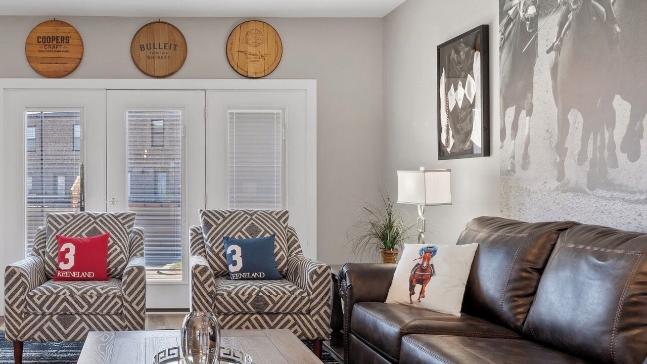 Photo of Livingroom in Lexington